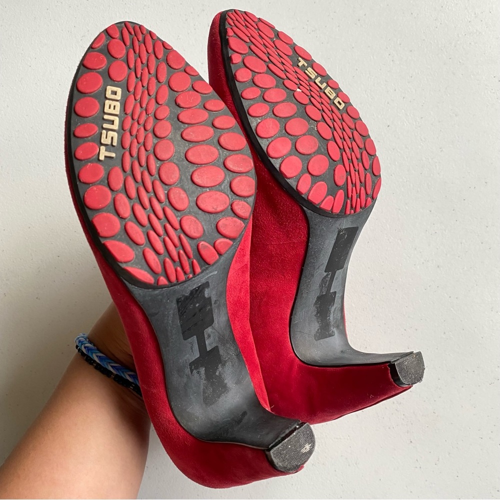 TSUBO Size 10 (fits like 9.5) Cherry Red Suede Leather Pointed Toe Classic Pump - Picture 6 of 6